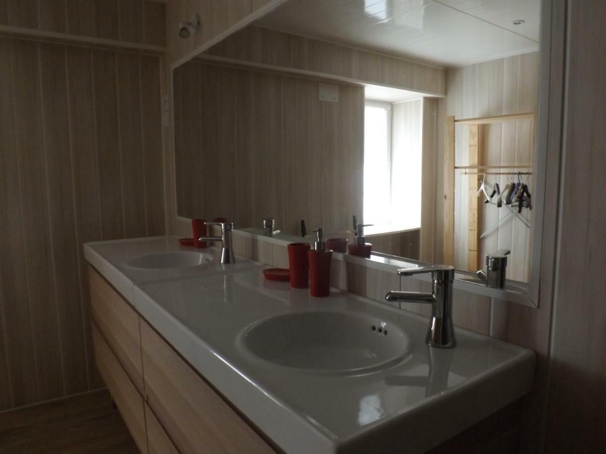La Chuchotiere Bed & Breakfast แซงต์-มอร์-เดอ-ตูแรน ภายนอก รูปภาพ
