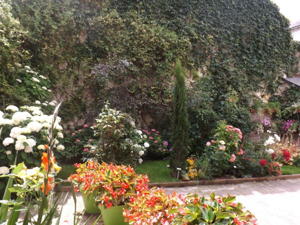 La Chuchotiere Bed & Breakfast แซงต์-มอร์-เดอ-ตูแรน ภายนอก รูปภาพ